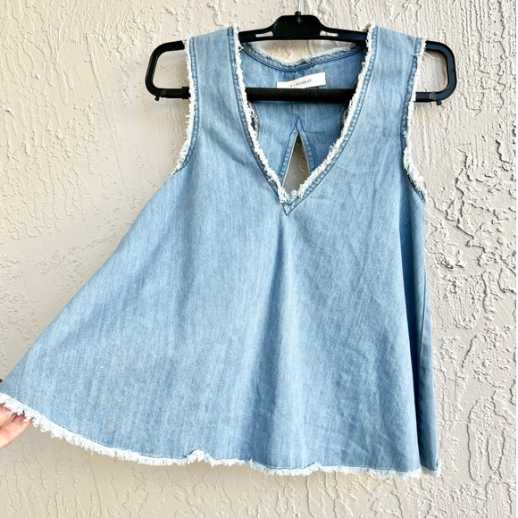N/Nicholas Sleeveless V-Neck Raw Edge Open Back Denim Top Blue Women's Size US 0 - Picture 4 of 9